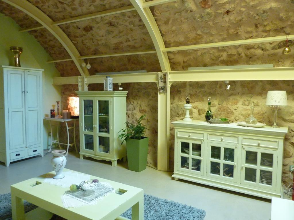圣乔治斯考西斯传统住宅度假屋 Agios Georgios Sykousis 客房 照片