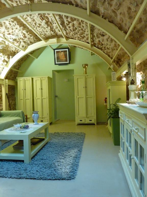 圣乔治斯考西斯传统住宅度假屋 Agios Georgios Sykousis 客房 照片